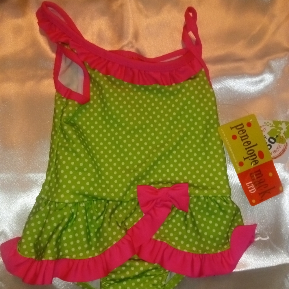 Girls wimsuit